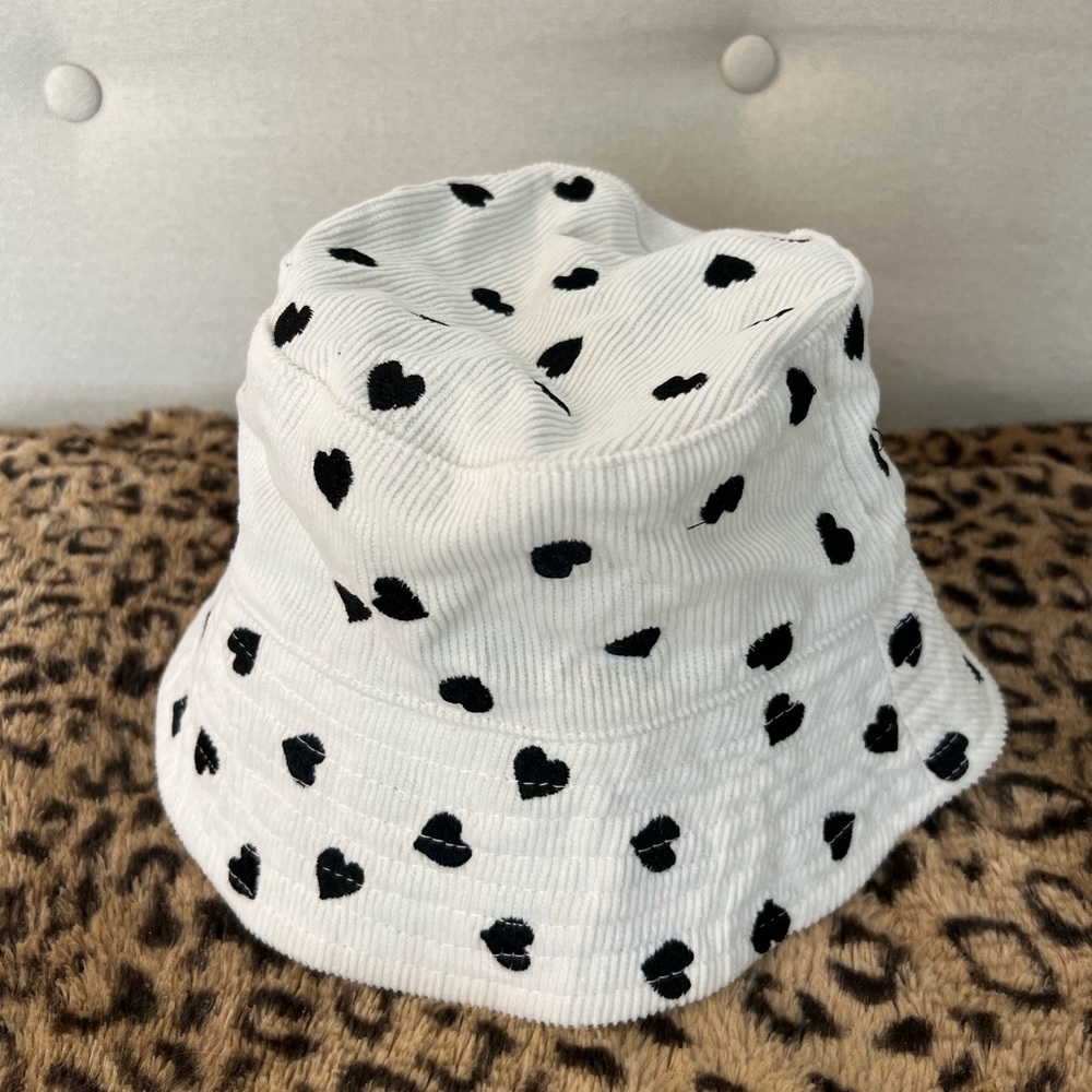 Urban Outfitters Heart Bucket Hat
